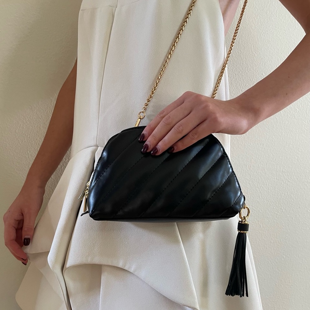 YSL YVES SAINT LAURENT Black Quilted Shoulder Bag gold chain tassel purse clutch